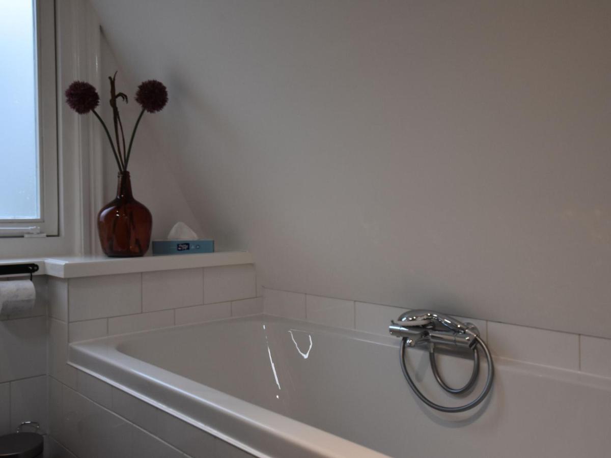 Charming Holiday Home In Egmond Aan Zee Near Seabeach Ngoại thất bức ảnh